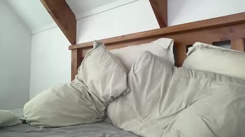 Kiwi online show from February 17, 10:19 pm