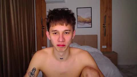 Snapshot of _kurt chatting on March 9, 3:12 am Kurt online show from March 9, 3:12 am