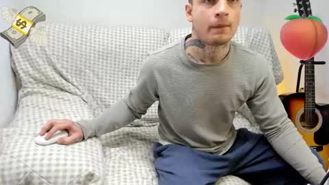 Layne online show from February 3, 10:09 am