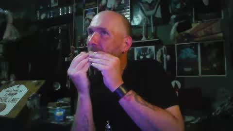 That guy online show from May 31, 3:07 am