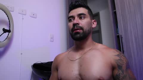 soy mike online show from December 17, 9:43 pm