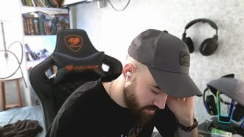 Ask me online show from April 6, 9:54 am