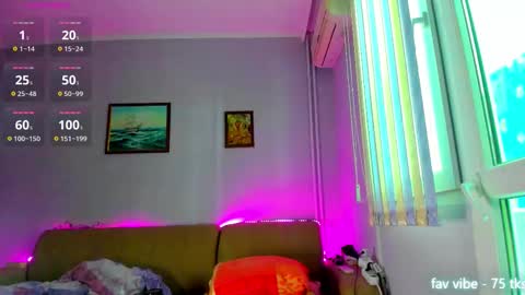 Nik online show from October 18, 9:03 am