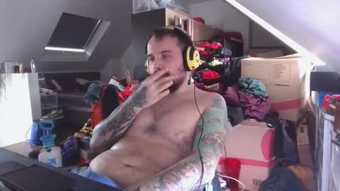 _smiley_bear27 online show from January 15, 6:50 am