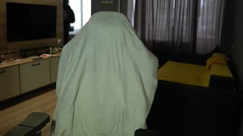 OLIVERERENMARCUSpvt is open online show from February 3, 6:16 am