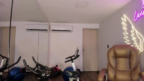 _taylorblack online show from April 5, 11:50 am