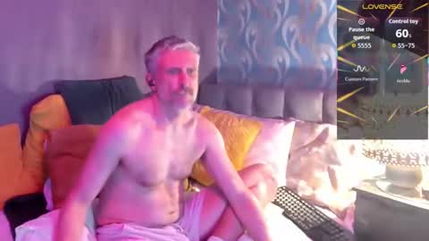 Uncle Stefan online show from April 16, 2:11 am