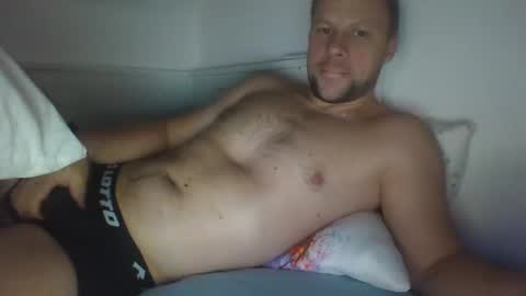 Long distance cumshot online show from December 14, 10:50 pm