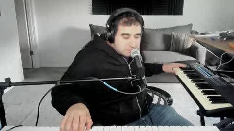 Aaron online show from November 1, 8:24 pm