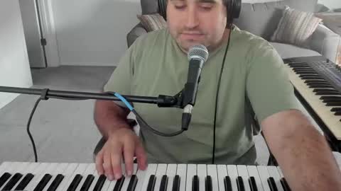 Aaron online show from October 18, 4:12 pm