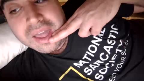 Aaron online show from February 28, 10:52 am