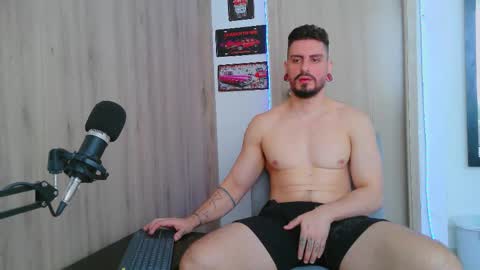 Aaron kwok online show from January 13, 6:56 pm