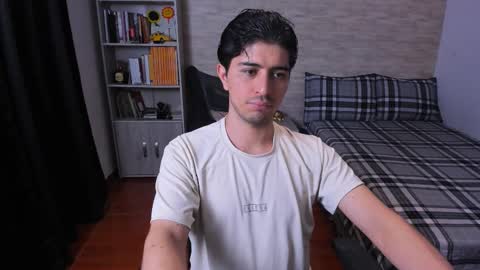 Aaron online show from January 8, 8:58 pm