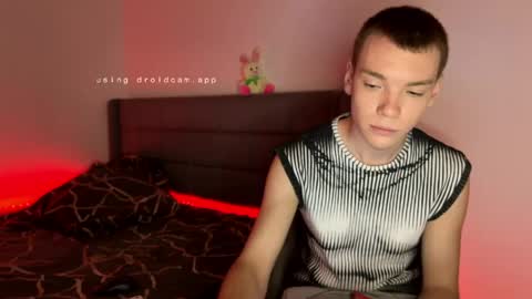 Aaron online show from April 21, 7:09 pm