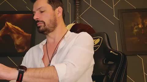 Aaron online show from February 16, 11:26 pm