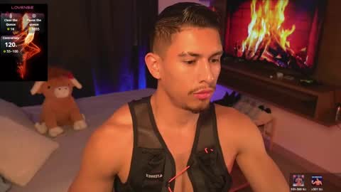 AARON  online show from May 28, 10:30 pm