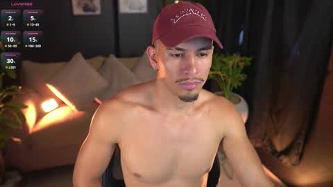 AARON  online show from February 21, 12:39 pm