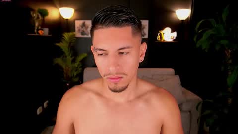 Snapshot of aaronfox_ chatting on September 20, 12:16 pm AARON  online show from September 20, 12:16 pm
