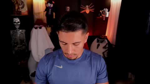 Snapshot of aaronfox_ chatting on October 22, 1:15 pm AARON  online show from October 22, 1:15 pm