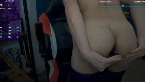 Snapshot of aarong_albertg chatting on February 3, 3:09 am ShyGaymerGuy online show from February 3, 3:09 am