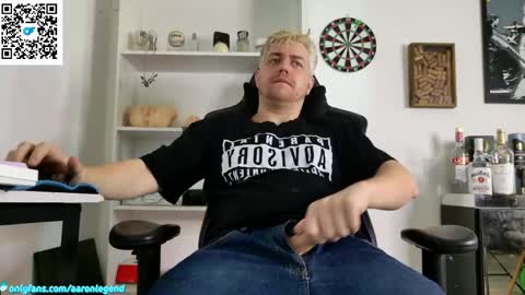 Aaron  online show from April 11, 6:44 pm