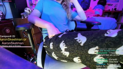 Aaron Skeetman online show from January 26, 5:56 am