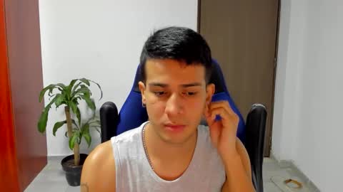 Snapshot of abelasburgo chatting on October 25, 2:24 am Independence model AbelAsburgo online show from October 25, 2:24 am