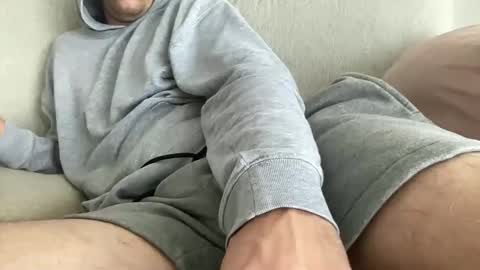 absoltrainr1010 online show from February 26, 2:26 am