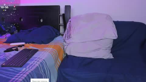 Snapshot of acid_longer chatting on September 12, 11:27 pm centric independent model   online show from September 12, 11:27 pm