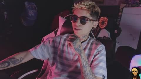 Acid Milo online show from June 5, 7:19 pm