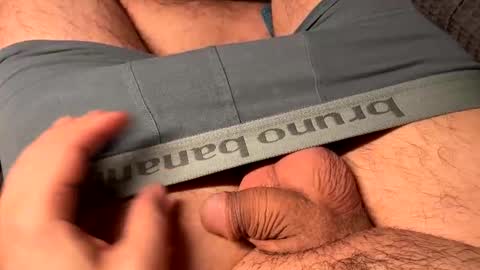 Adam online show from April 3, 9:33 pm