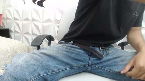 adam_evehotroom online show from February 13, 8:55 pm