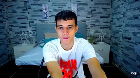 adam hot11 online show from October 7, 10:36 pm