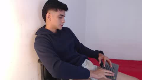 Snapshot of adama_soa chatting on October 25, 7:21 am jhoan online show from October 25, 7:21 am