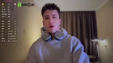 Snapshot of adampolerno chatting on October 13, 11:38 am Hi Im Adam Glad to see u here 3 And its my first day online show from October 13, 11:38 am