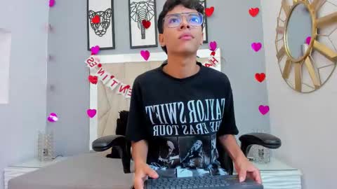 Adams Bobby online show from February 15, 11:29 am