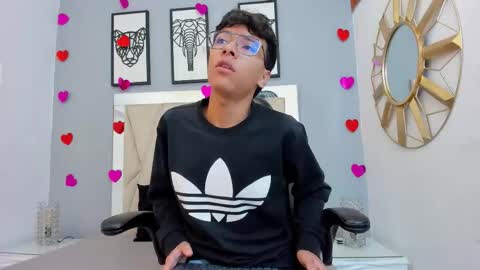 Adams Bobby online show from February 21, 11:11 am