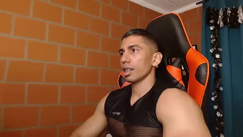 Adan Sin online show from January 8, 3:50 pm