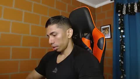 Adan Sin online show from January 31, 2:28 pm