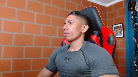 Adan Sin online show from December 23, 5:11 pm