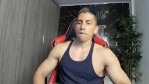 Adan Sin online show from February 9, 4:33 pm