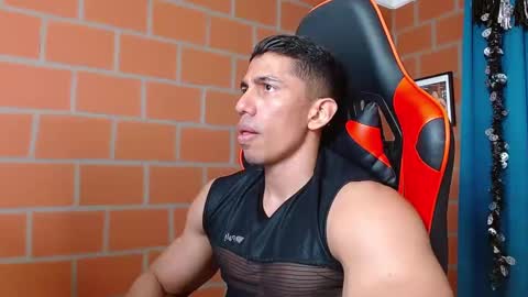 Adan Sin online show from December 18, 7:41 pm