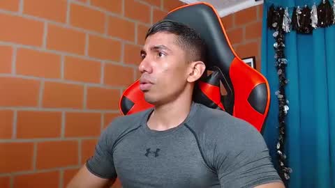 Adan Sin online show from December 30, 6:38 pm