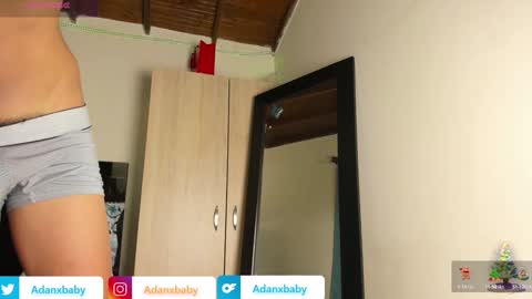Snapshot of adanxbaby chatting on December 22, 1:34 am   online show from December 22, 1:34 am