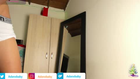 Snapshot of adanxbaby chatting on December 27, 2:36 am   online show from December 27, 2:36 am
