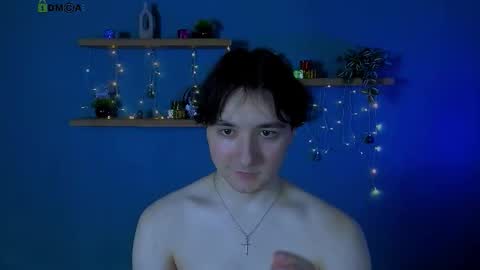 adrian_hart online show from December 21, 12:24 pm