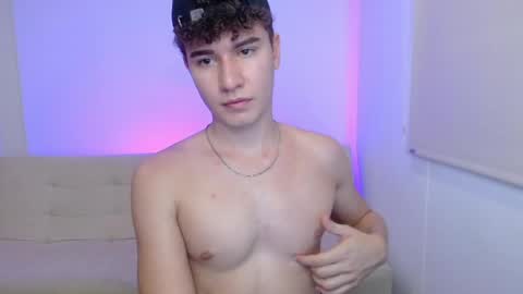 adrian morelli online show from May 28, 7:23 pm