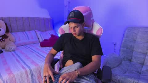 ADRIAN online show from April 9, 6:47 pm