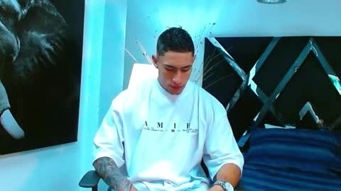   online show from March 5, 11:38 am