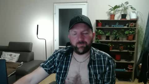 Felix84 online show from April 1, 10:18 pm